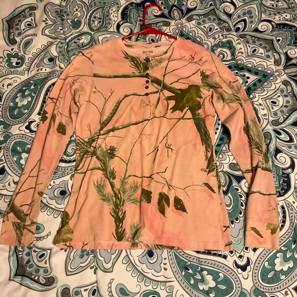 Real tree long sleeve